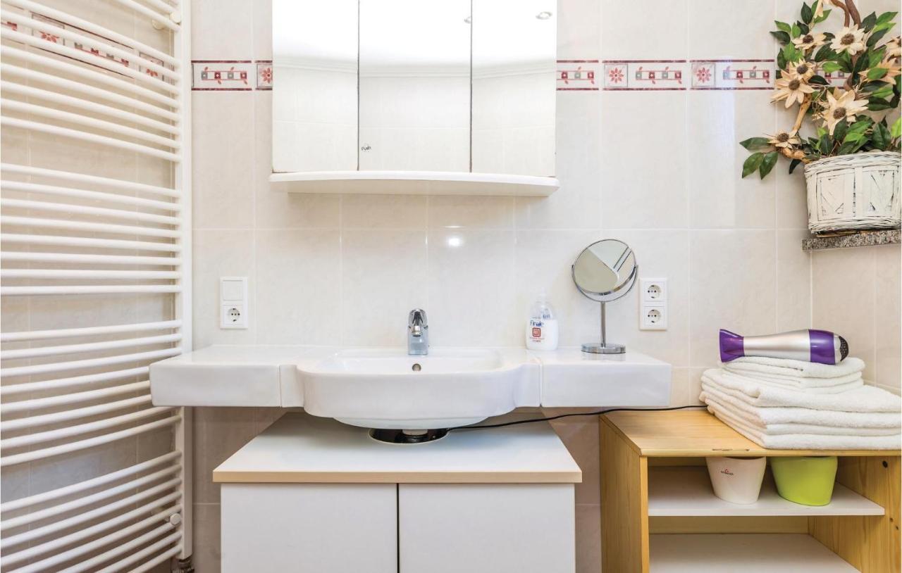 Stunning Apartment In Volosko With House Sea View Екстериор снимка