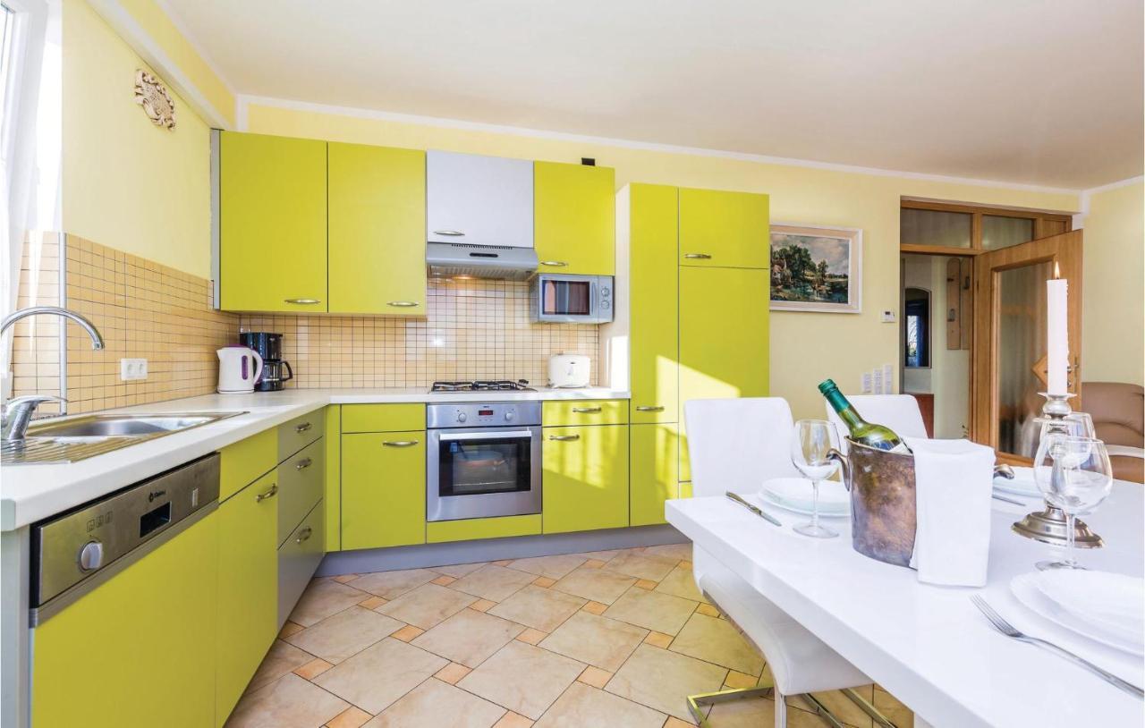 Stunning Apartment In Volosko With House Sea View Екстериор снимка