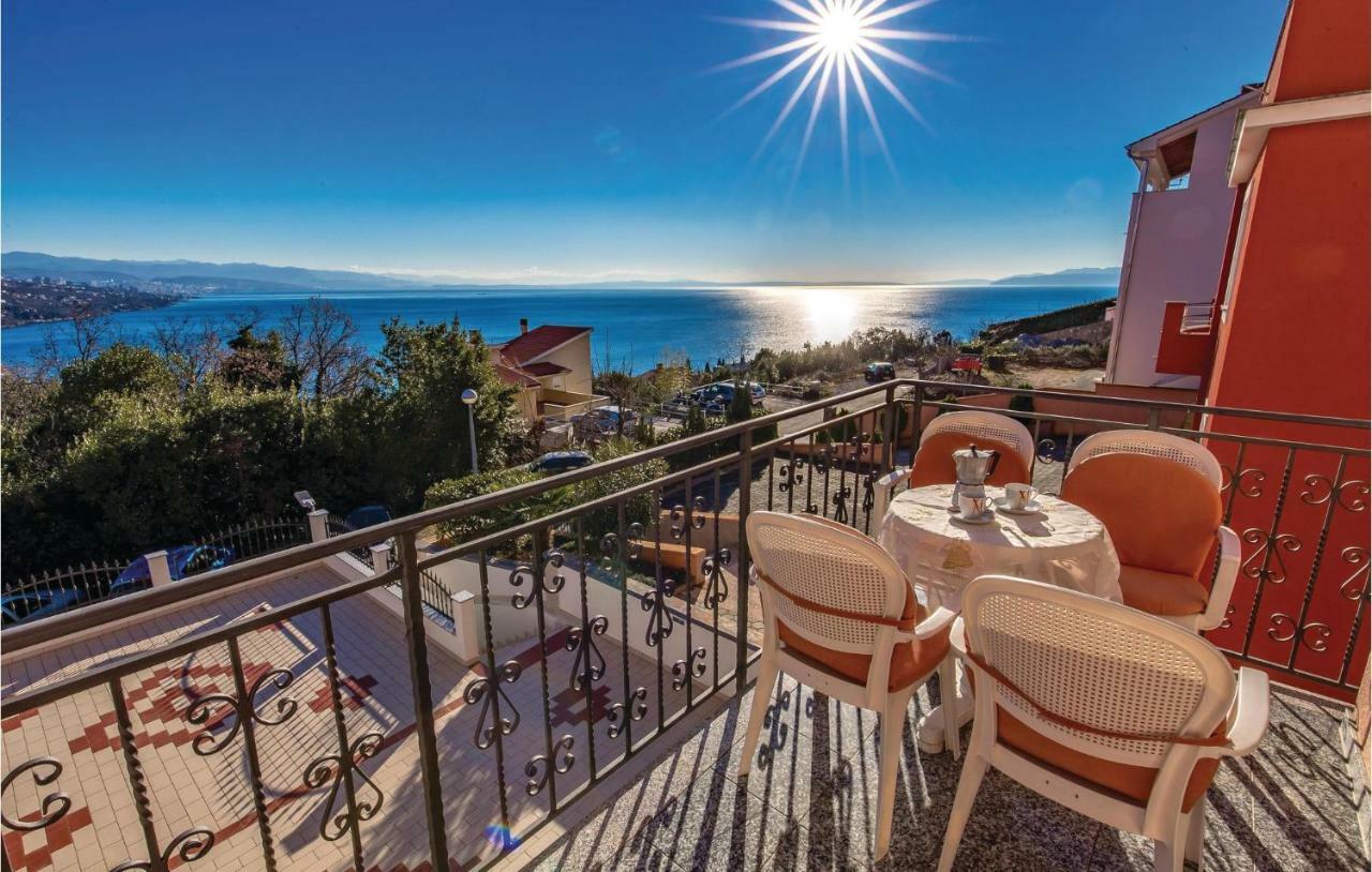 Stunning Apartment In Volosko With House Sea View Екстериор снимка