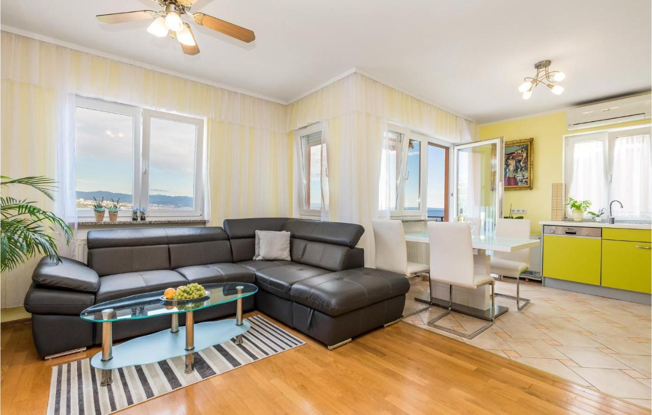 Stunning Apartment In Volosko With House Sea View Екстериор снимка